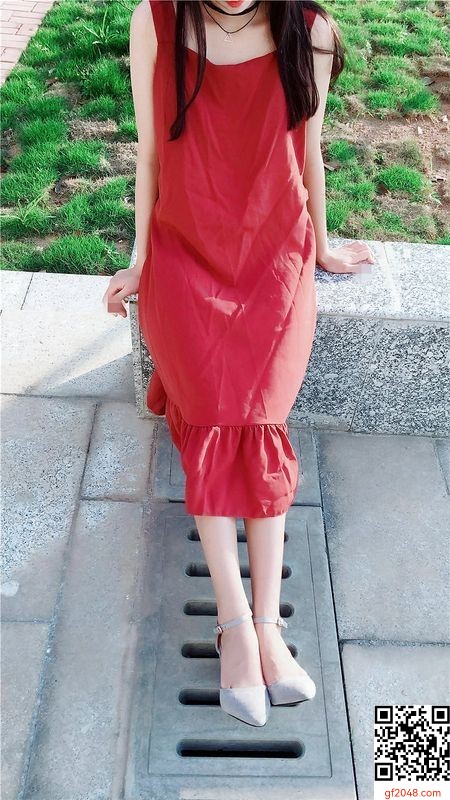 幼師情人真矯情，去哪兒都要我拍紅衣裳