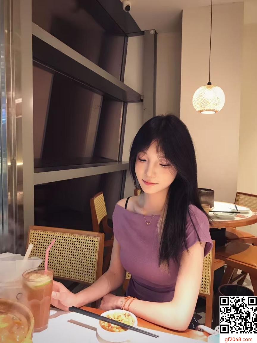 網友投稿，分享小女友歡迎大家評論