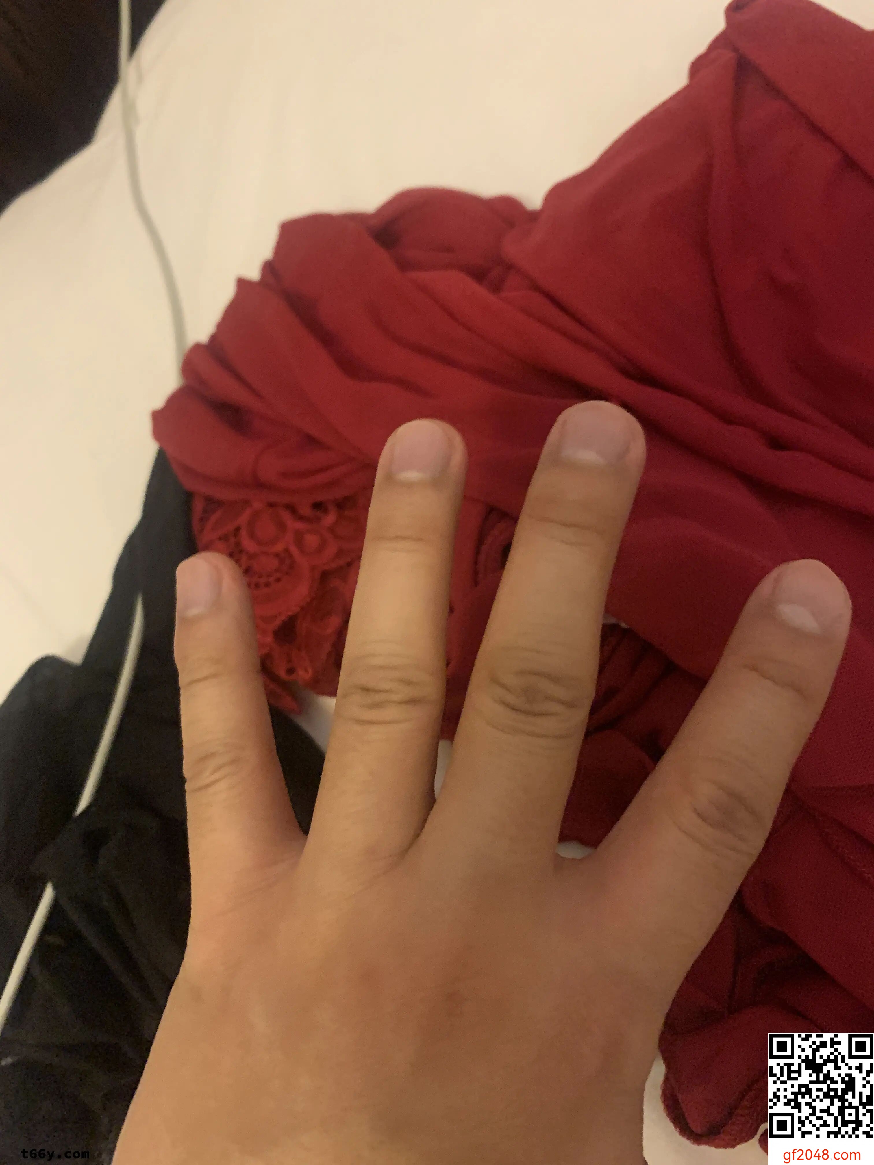 [原创][手势认证] 00后骚女友露出SM情趣爆操口求被淫色友交换[37P]