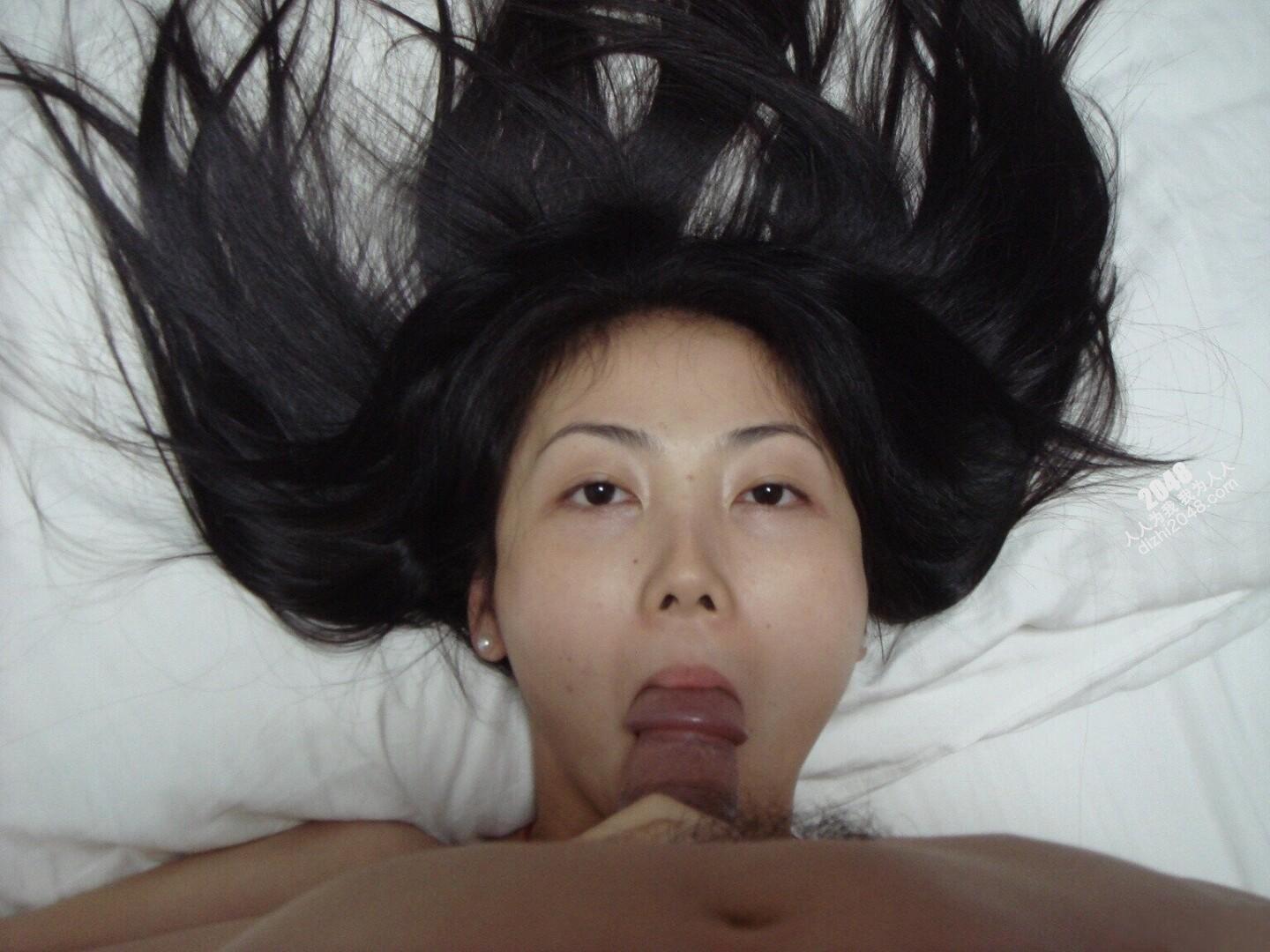 爱吃鸡的少妇[24P]