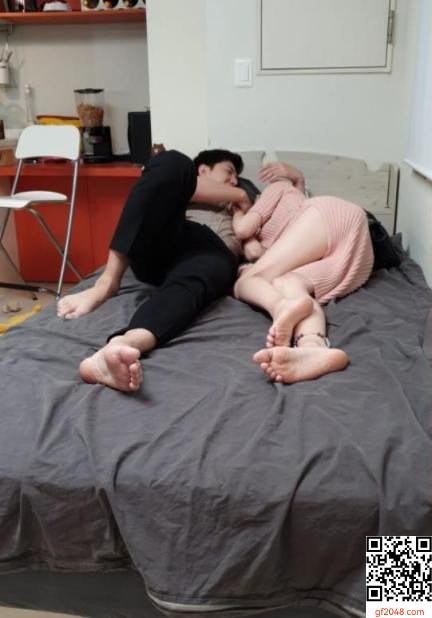 极品身材人妻偷情[10P]