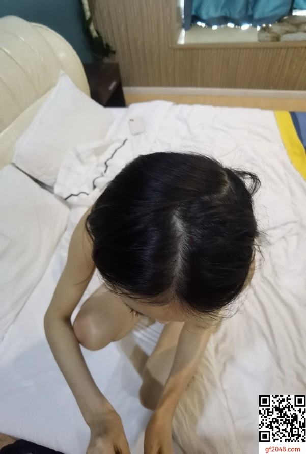 一只骚鸡[10P]