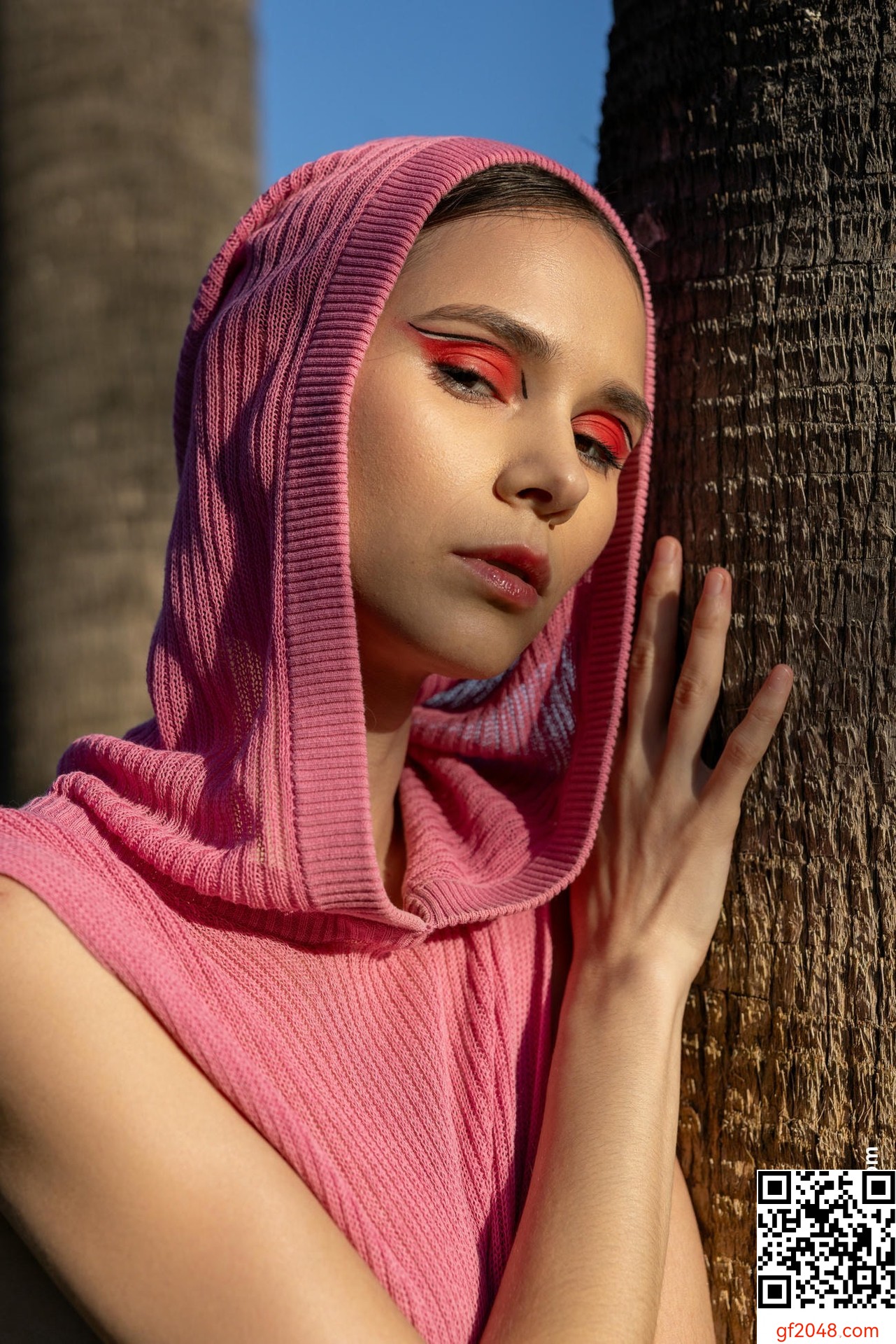 【WowGirls】Apr 03, 2026 - Leona Mia - Sun - Kissed Solitude【73P】