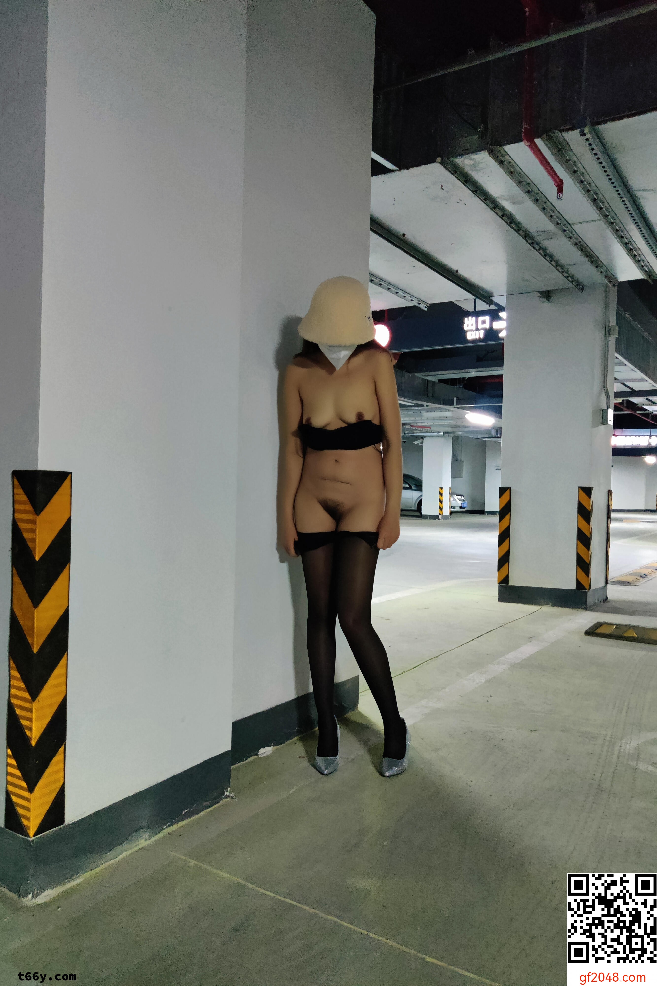 [原创]娇妻的大长腿之地下车库+男厕所双重露出刺激，最后回家内射！另寻单男！[48P]