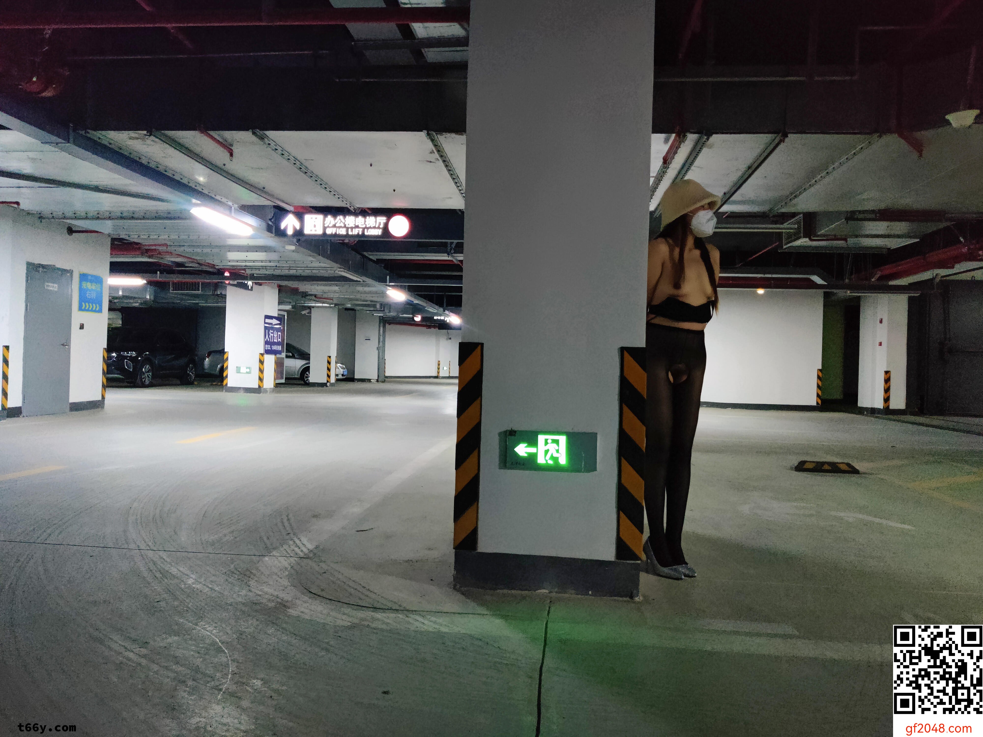 [原创]娇妻的大长腿之地下车库+男厕所双重露出刺激，最后回家内射！另寻单男！[48P]