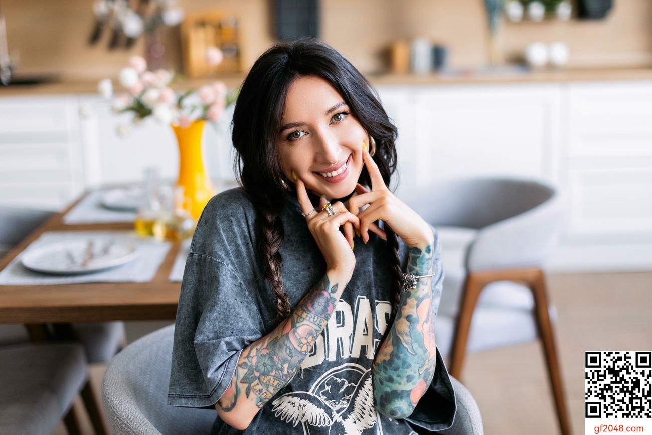 【Suicide Girls】Mar 07, 2026 - Elune - What Does Your Cat Do When You'r...