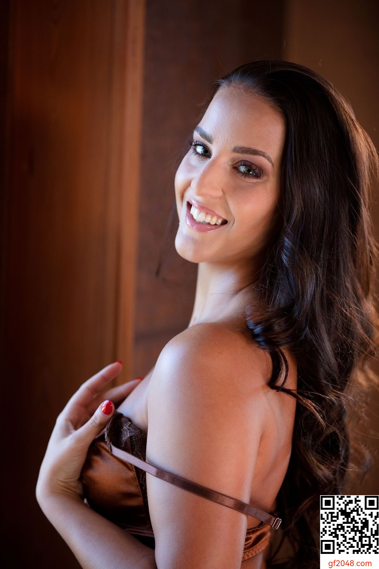 [VivThomas] Betzz - Sultry Elegance - 156P