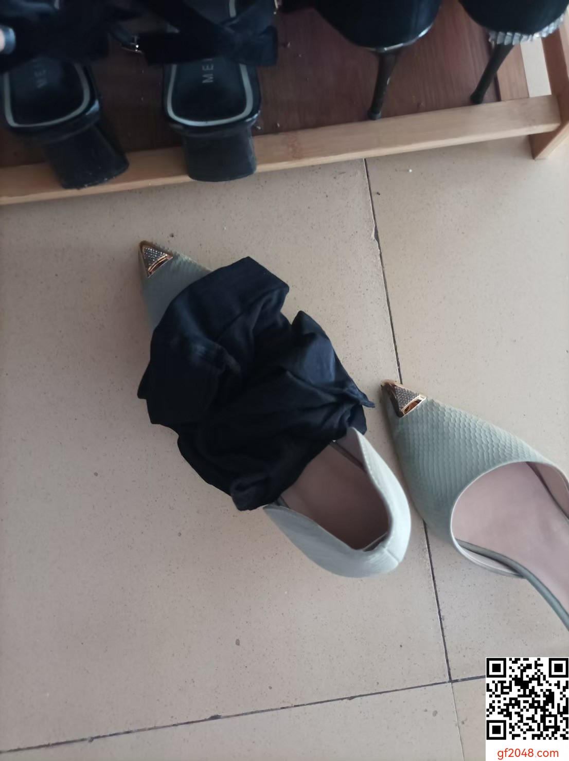 [自拍] 小母狗同事  (21P)