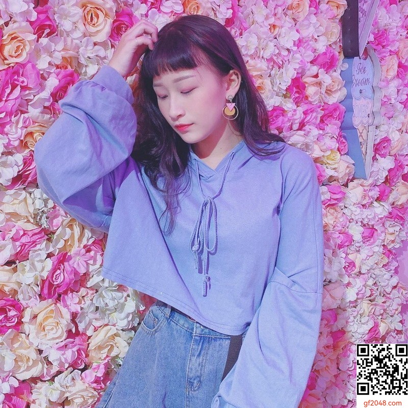 [自拍] 網上認識的護校生  (32P)