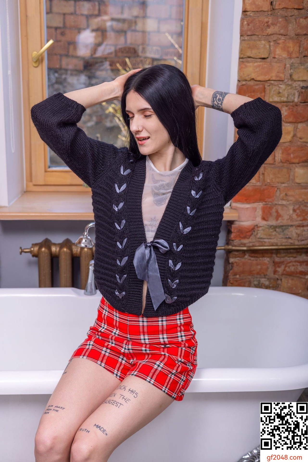 [TheLifeErotic] Posy - Shower - 146P