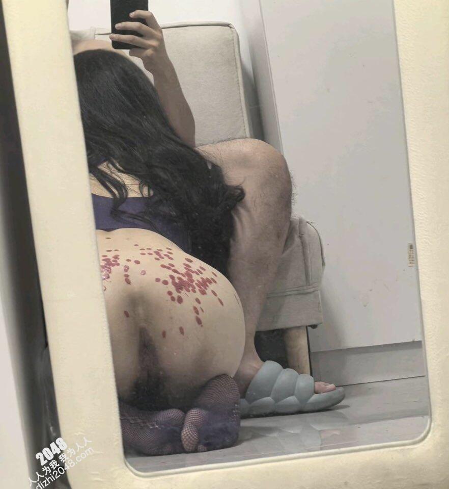 调教清纯女大+露出【42p】