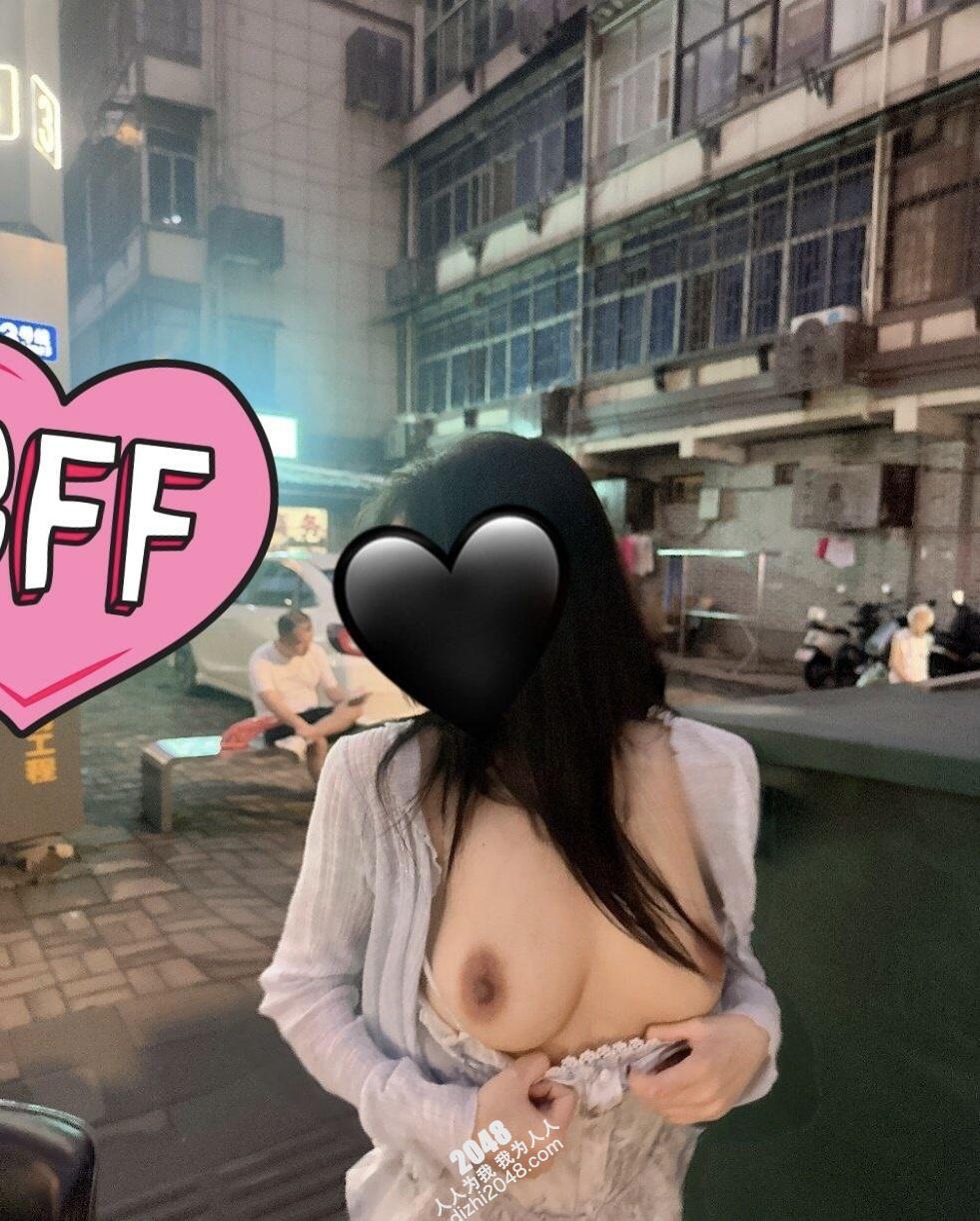调教清纯女大+露出【42p】