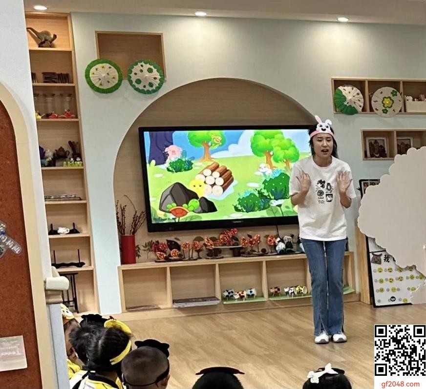 [露脸]极品大骚货,幼师彭恋雅,附带她学位证,人照合一估计现在她已为人妻,幼师果然玩的花[68P]