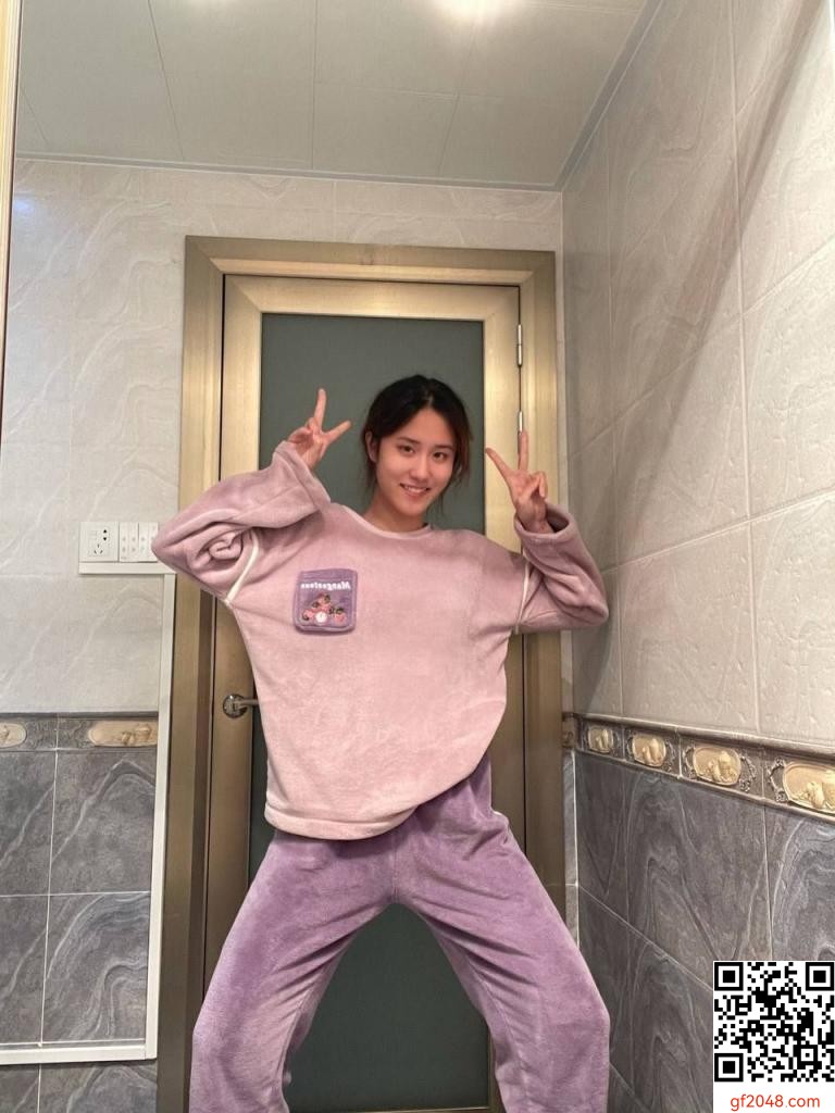 [露脸]极品大骚货,幼师彭恋雅,附带她学位证,人照合一估计现在她已为人妻,幼师果然玩的花[68P]