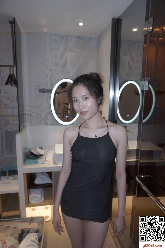 [露脸]极品大骚货,幼师彭恋雅,附带她学位证,人照合一估计现在她已为人妻,幼师果然玩的花[68P]