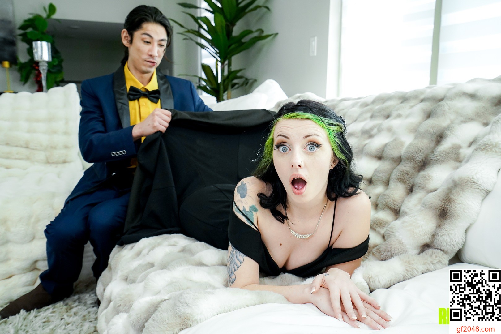 [Reptyle] Kitty Cam - Fucking My Way Out Of The Friend Zone - 100P