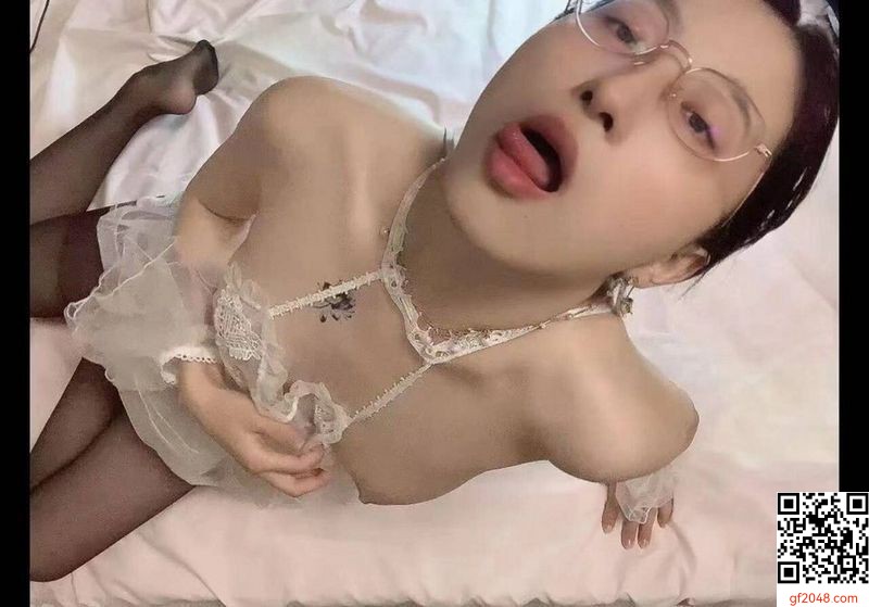 最騷的還是眼鏡妹妹  (14P)