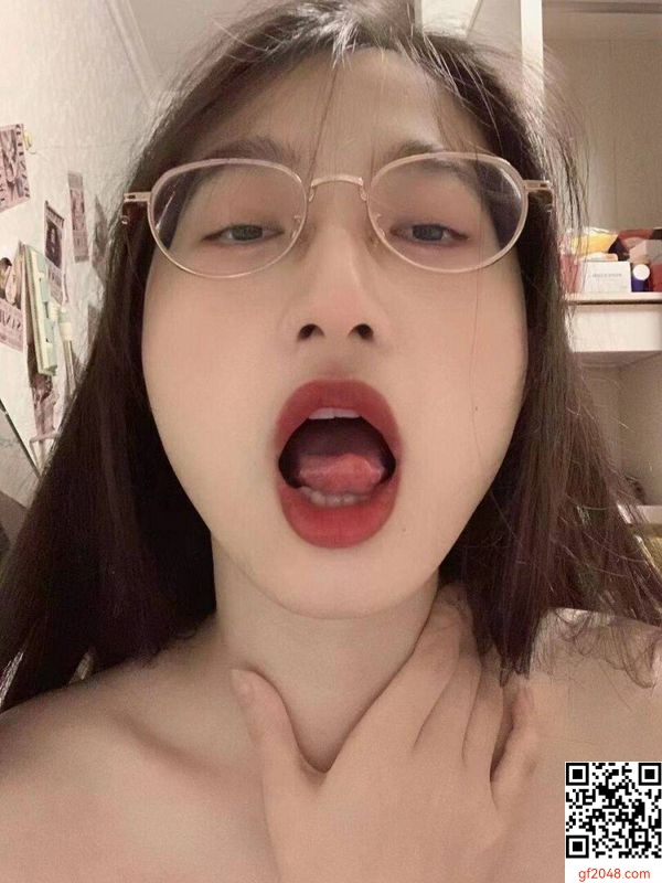 最騷的還是眼鏡妹妹  (14P)