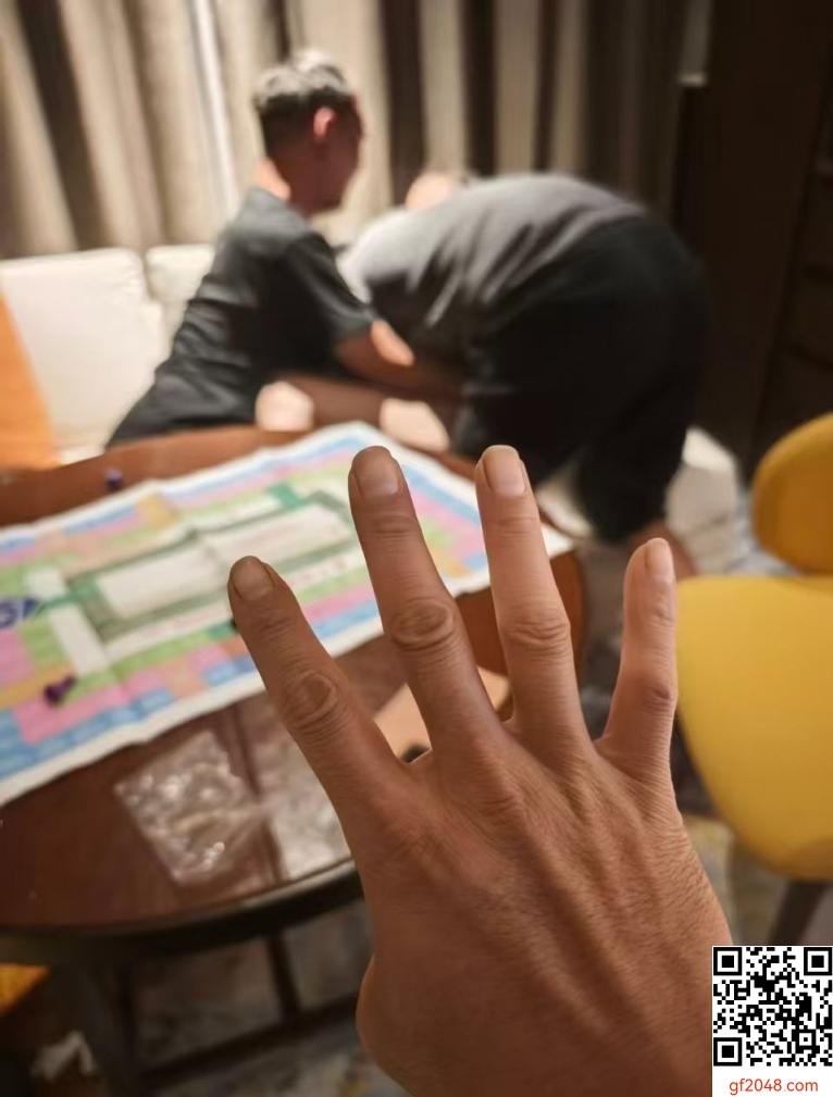 [原创]0371郑州地区白皙皮肤骚逼小嫂子鏖战两位大鸡巴单男，尽享快感极乐体验![20p]