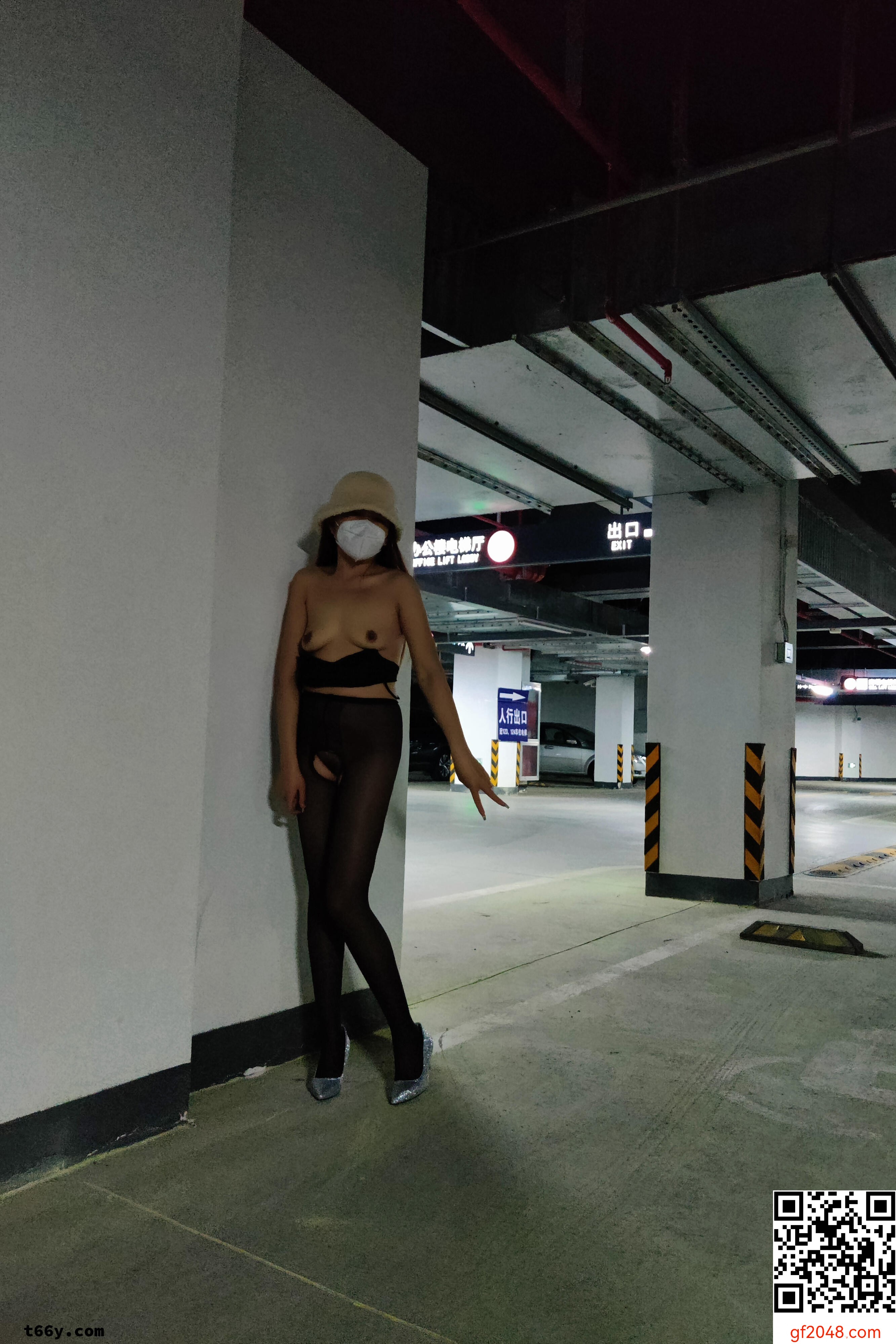 [原创]娇妻的大长腿之地下车库+男厕所双重露出刺激，最后回家内射！另寻单男！[48P]