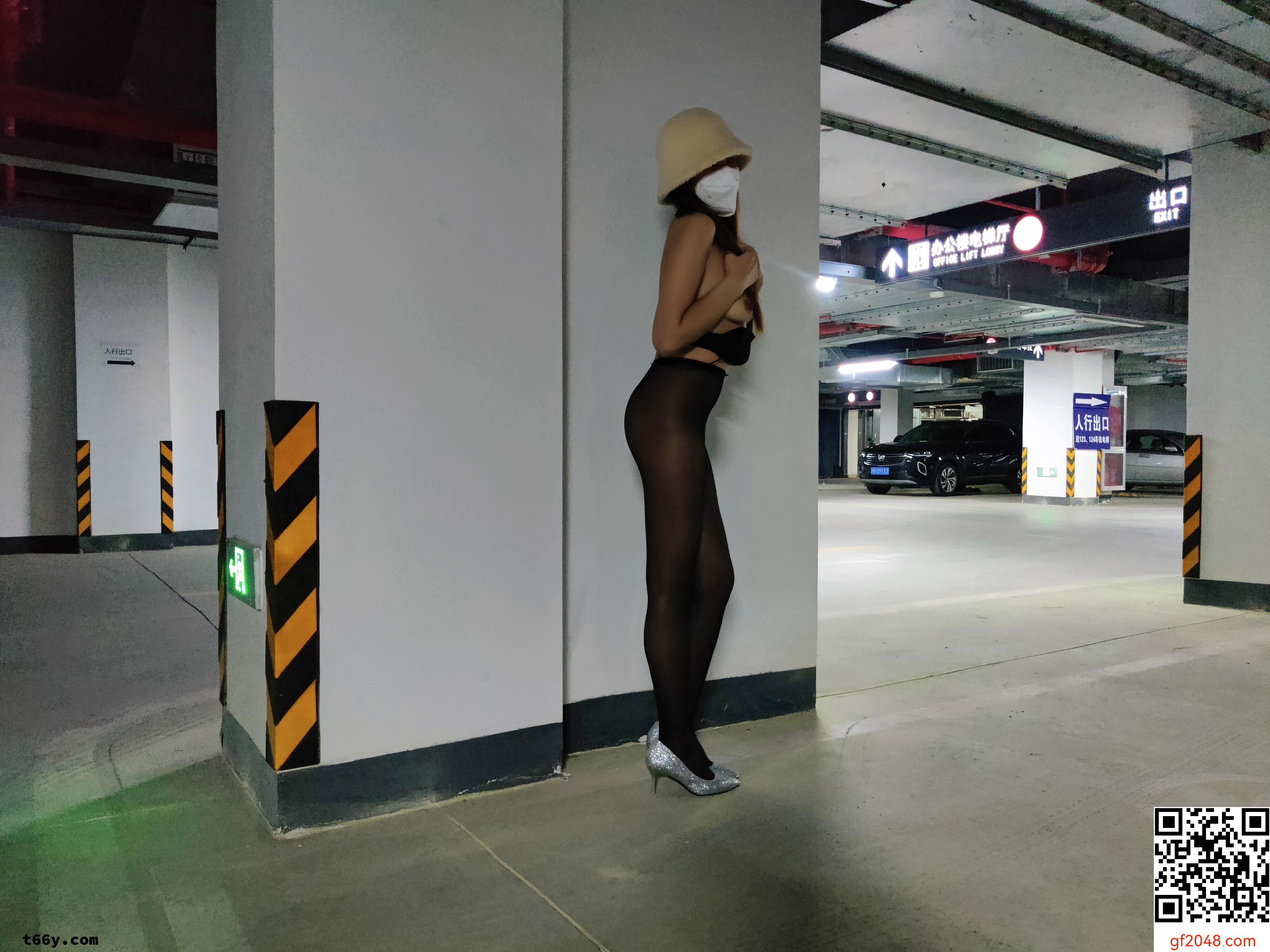 [原创]娇妻的大长腿之地下车库+男厕所双重露出刺激，最后回家内射！另寻单男！[48P]