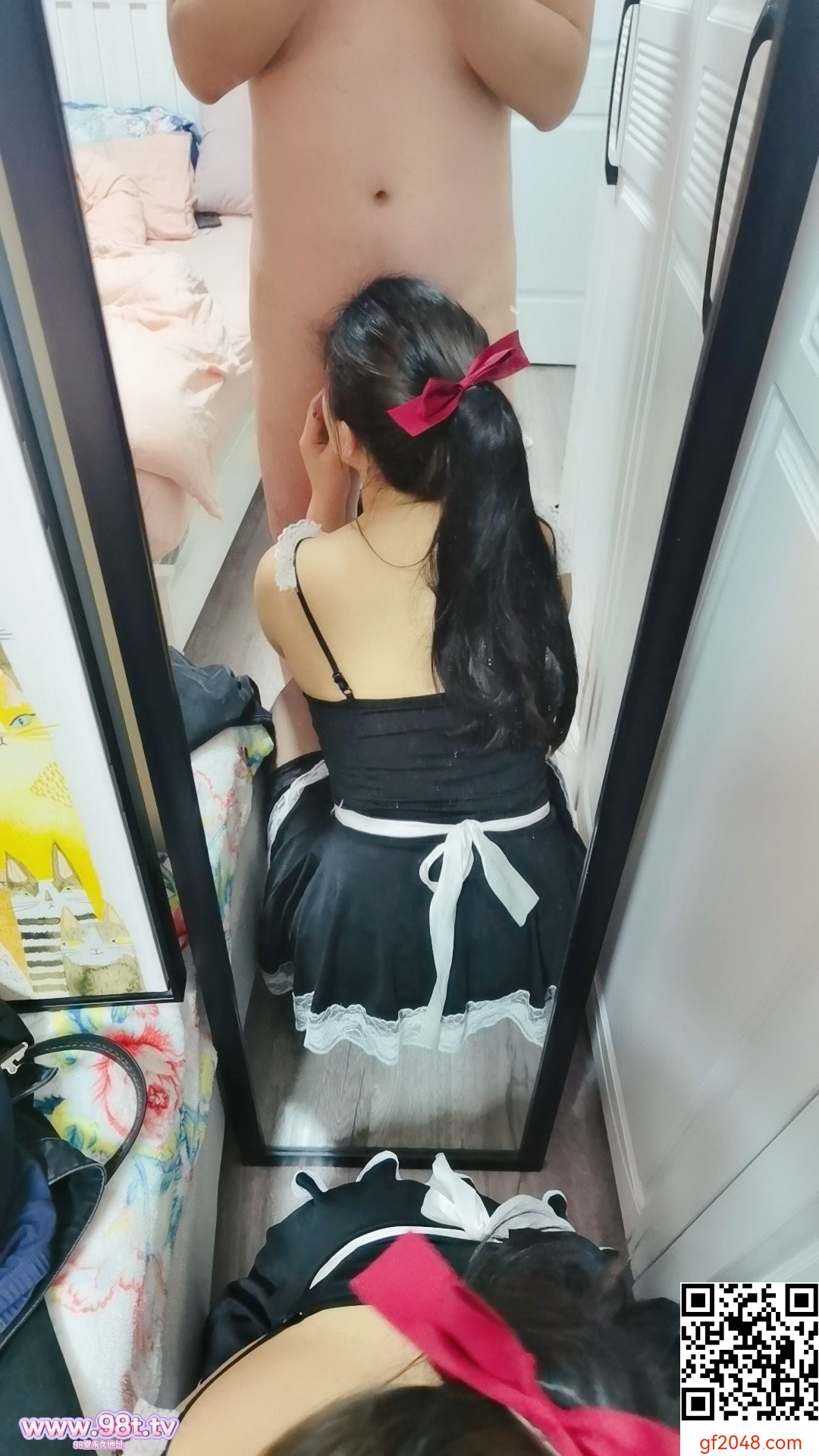 男人最爱的两种女人之一：拥有少女感的漂亮少妇  女仆肥臀+JK 配合而又懂情趣 羞涩而又明艳动人 生活照清纯的感觉拉满【56P+生活照】