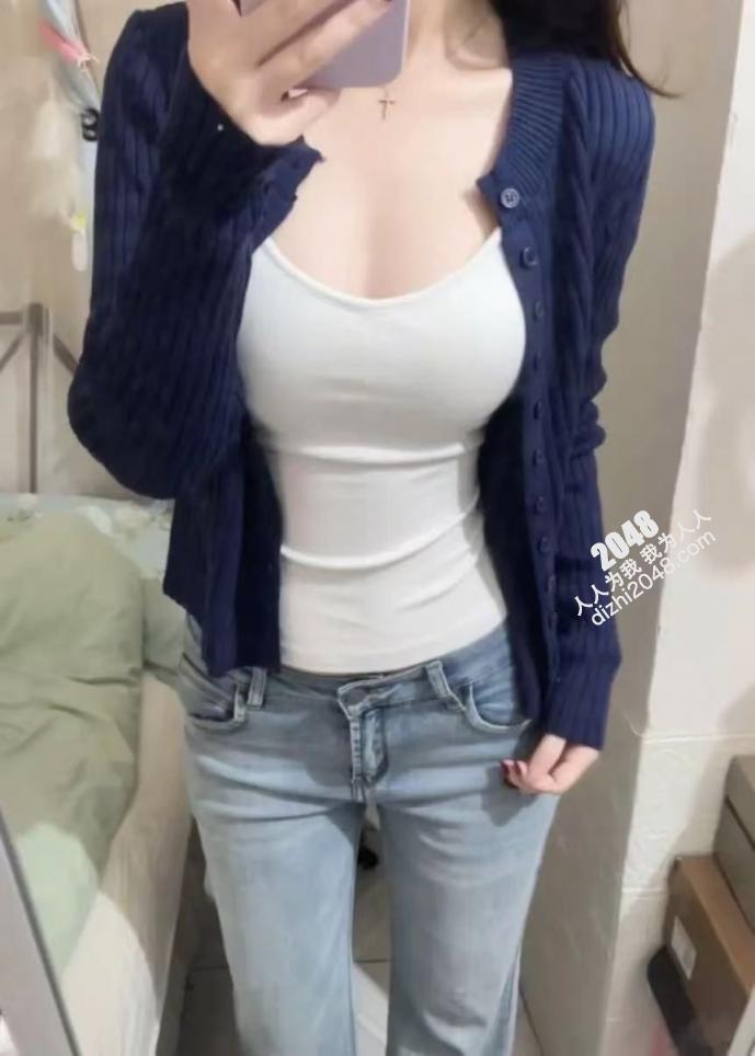 紧身牛仔裤自拍身材很好【16P】