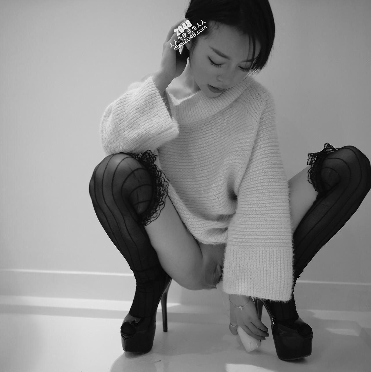 短发少女私拍［23P］