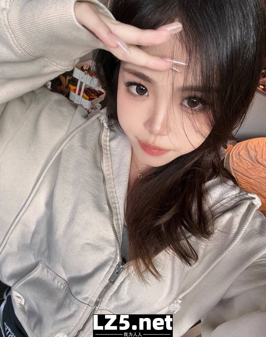 极品小烧杯颜射[24P]