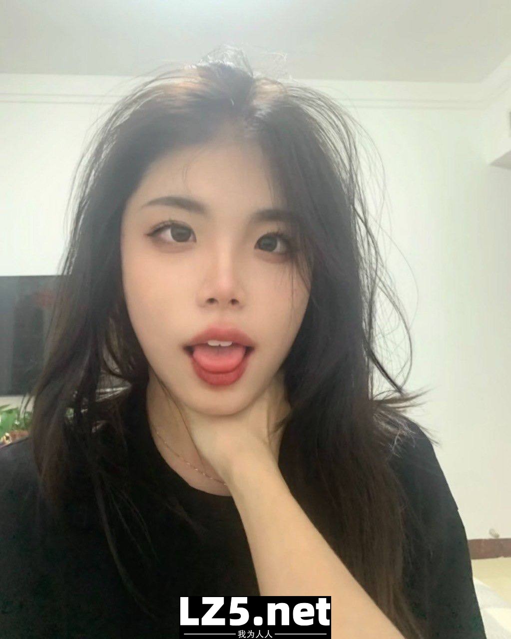 极品小烧杯颜射[24P]