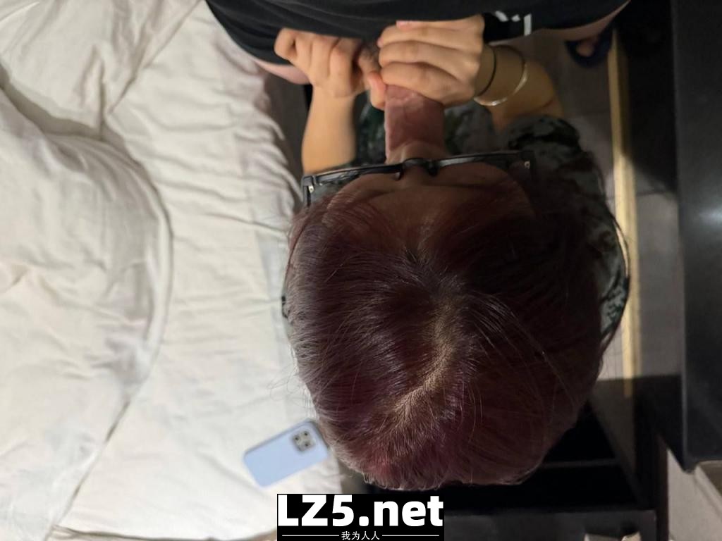 最近联系的两位跑友，一个学生一个社会女[20P]