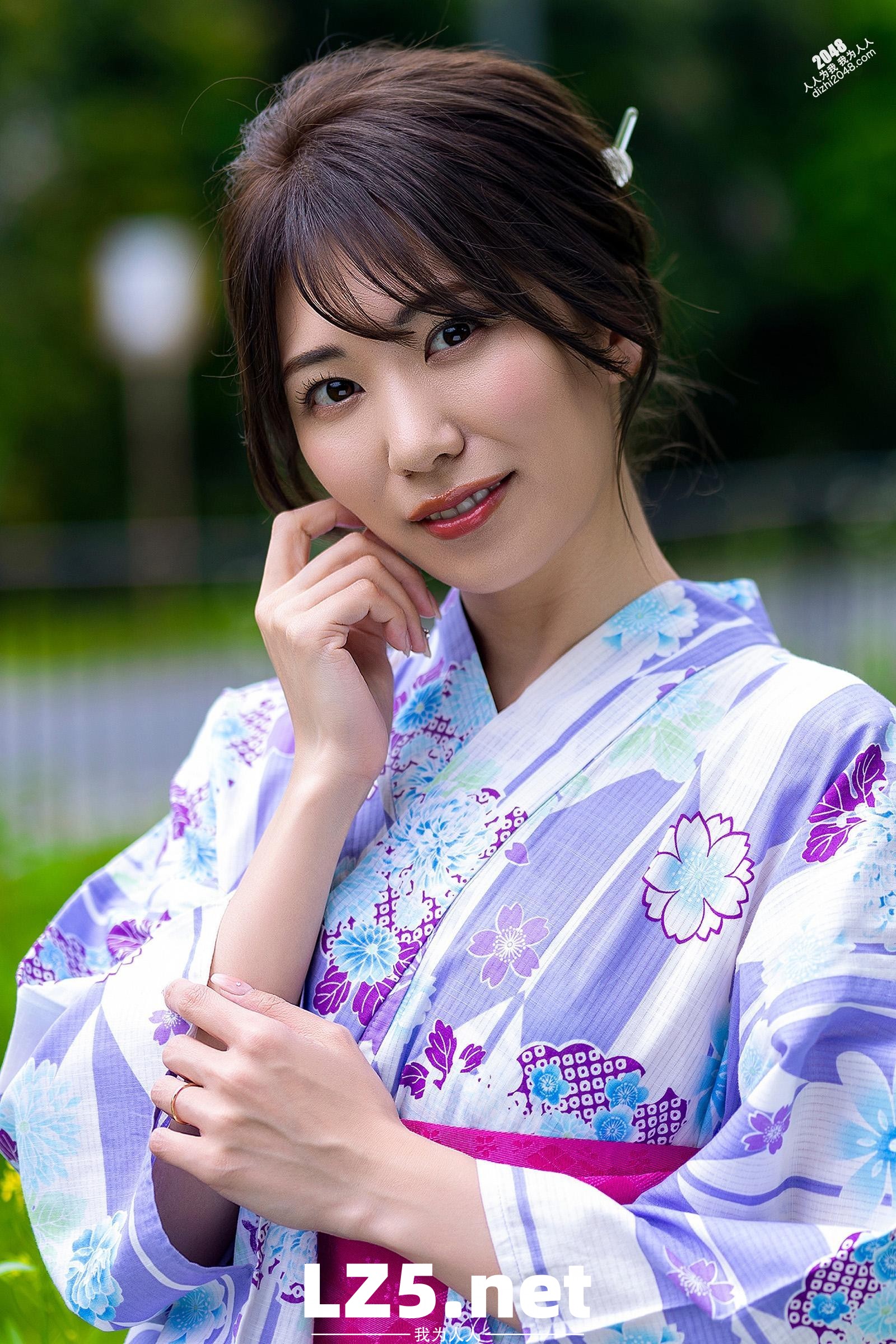 日系风极品美女【30P】