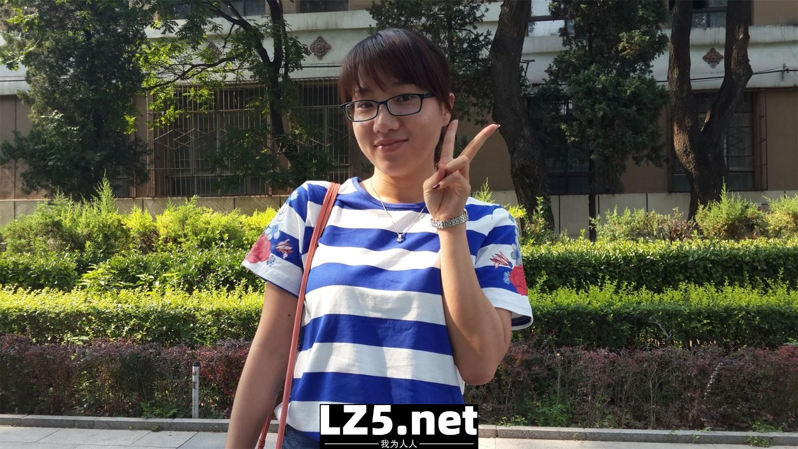 一个30岁的大屁股少妇，在自己就可以拿玩具玩穴了，非常值得偷情的极品反差婊[233P]