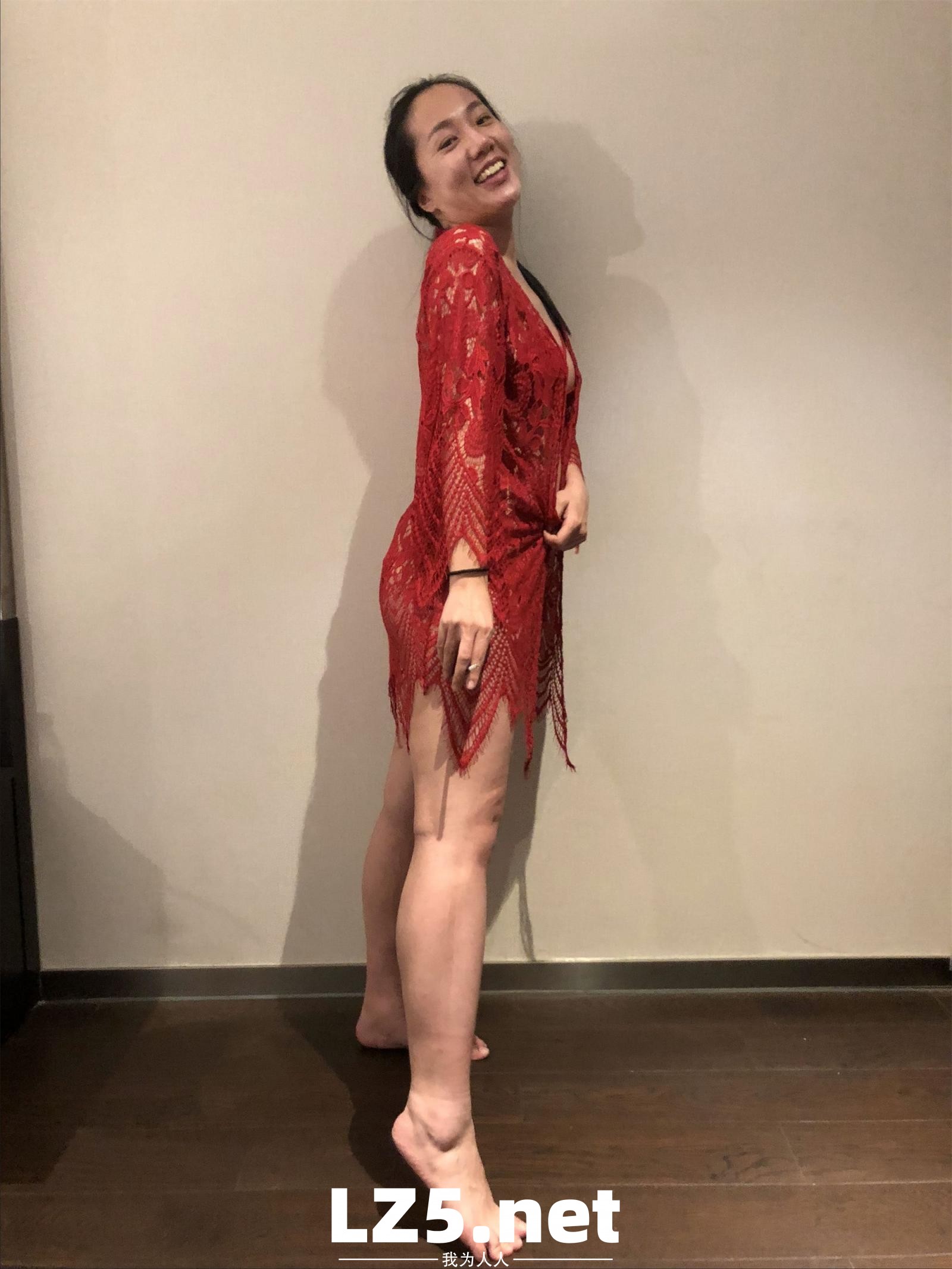 [露脸]偷情的女人水真多，肉棒都给抛光了，酒店约炮肥臀骚穴不容易满足[156P]