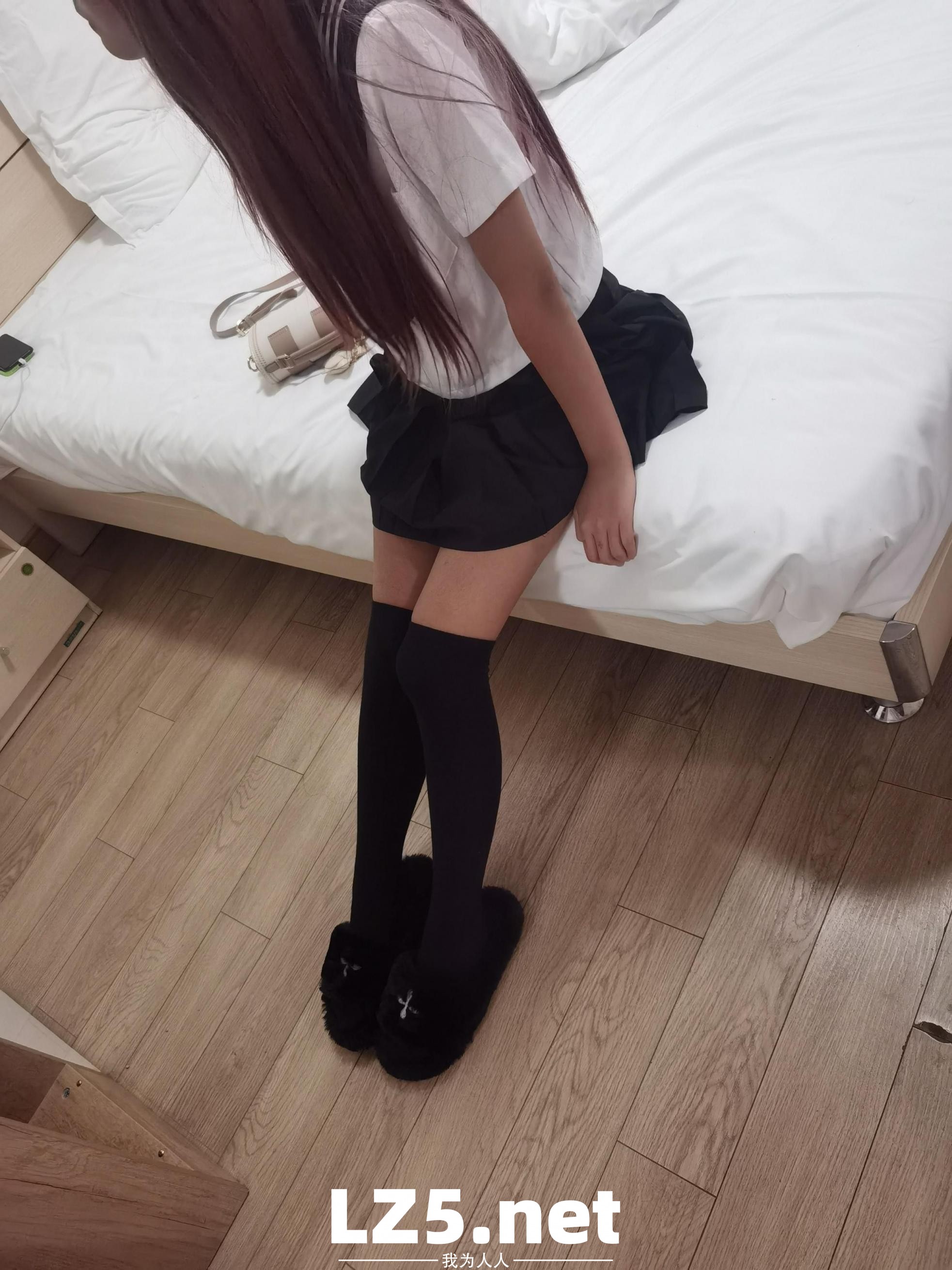 十足的骚货 [30P]