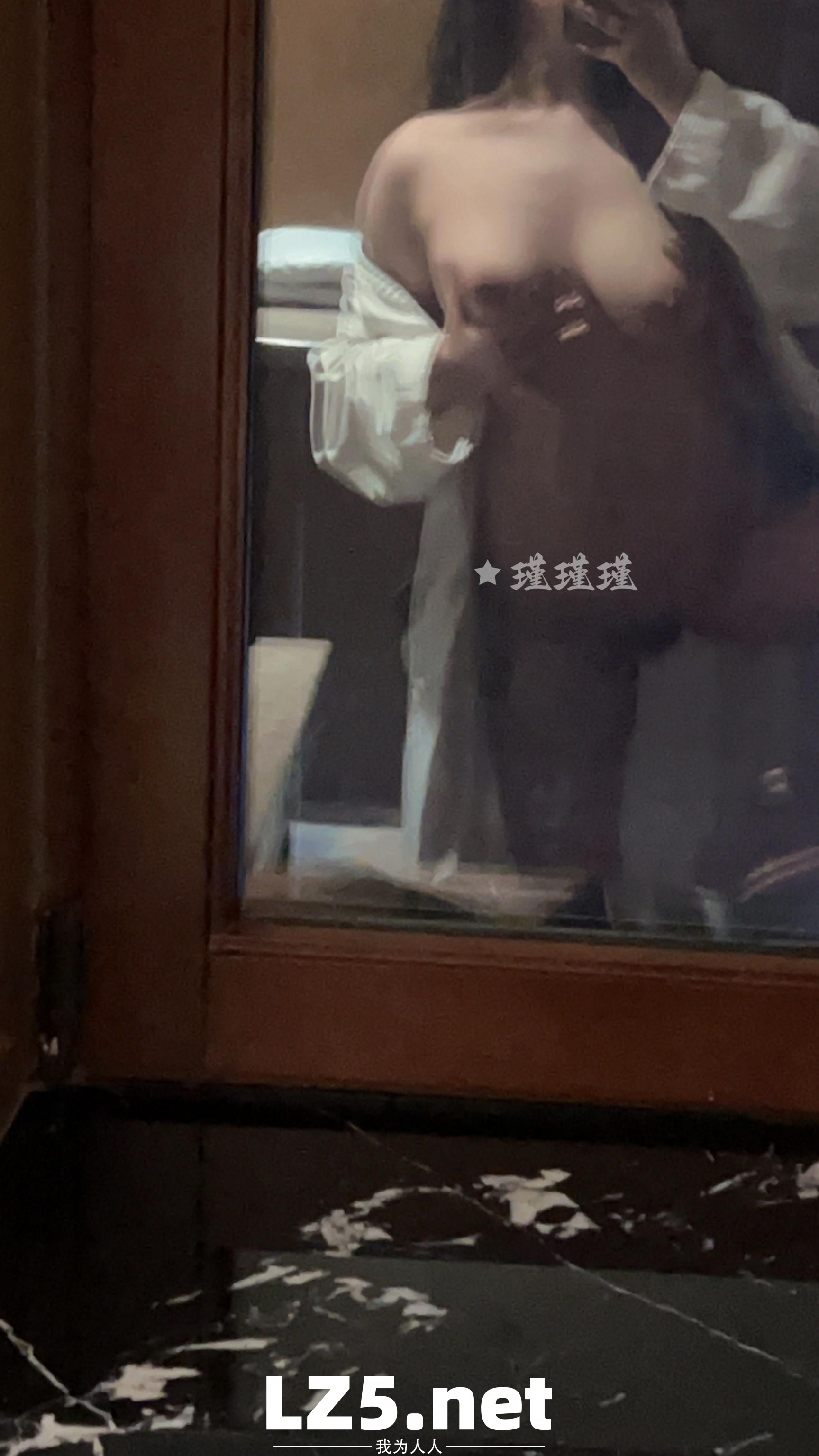 [原创] 意乱情迷的来意  黑丝的诱惑之射在巨乳上的精液 [42P]