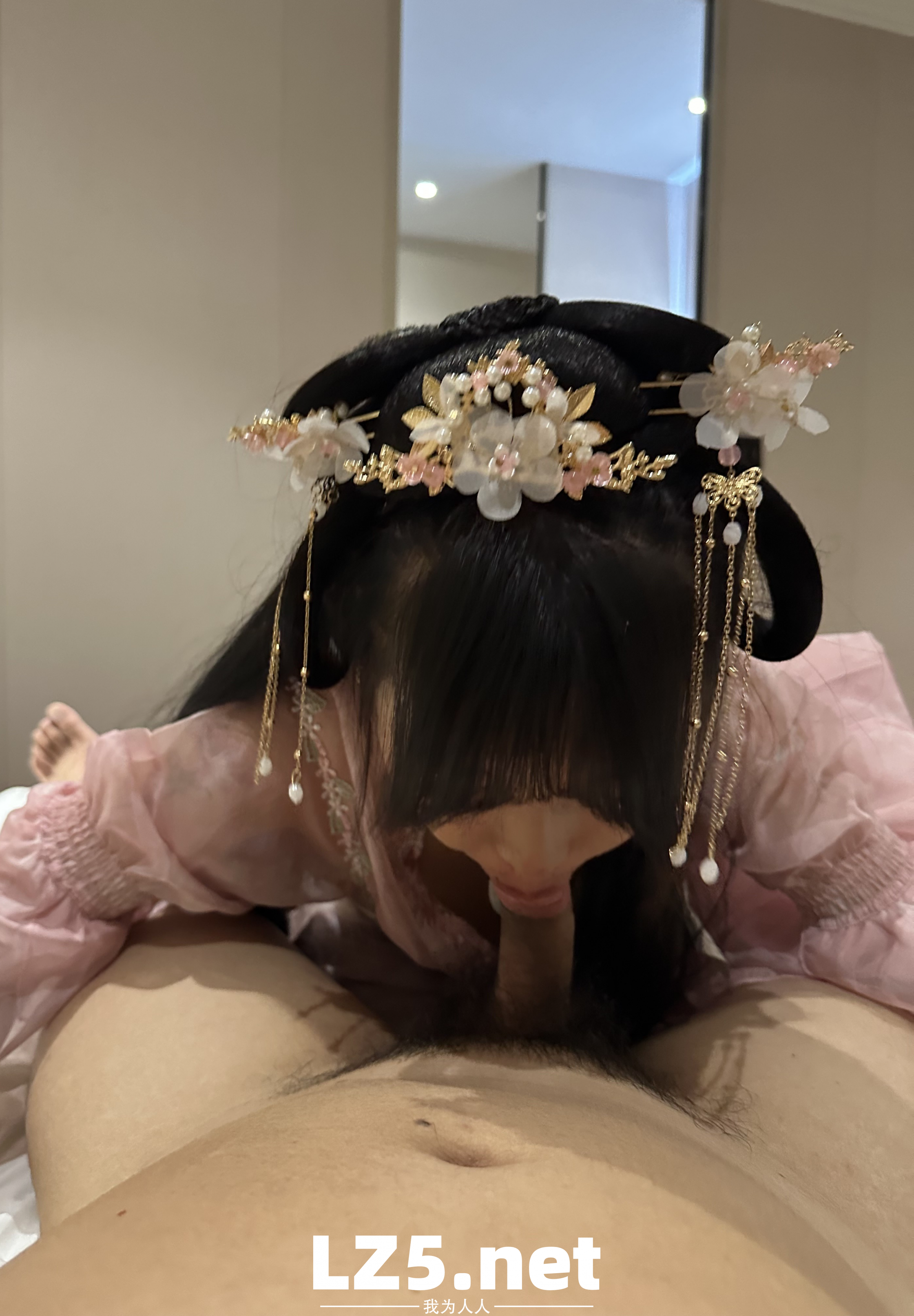 骚货喜欢穿着汉服啪啪啪[26P]