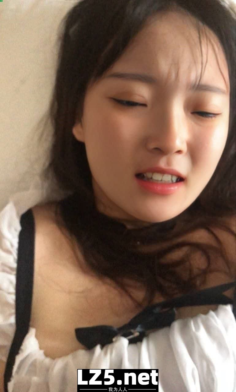 女友棚拍完直接來一發  (10P)