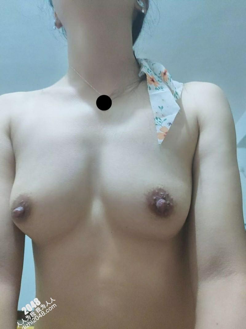 新認識的女網友～乳頭好大顆唷[23P]