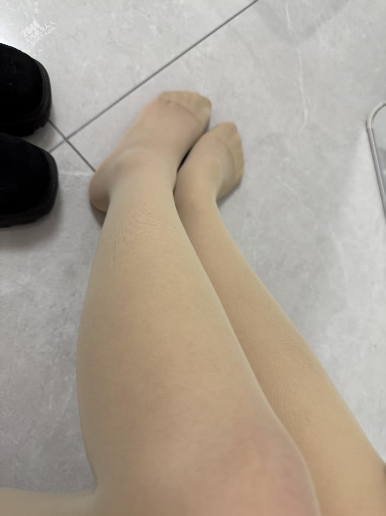 杨铃玉 肉丝玉足包臀裙【66P】