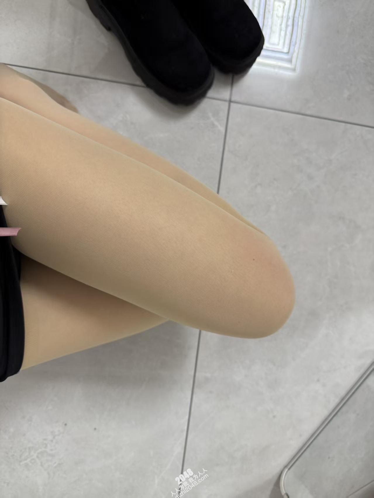 杨铃玉 肉丝玉足包臀裙【66P】
