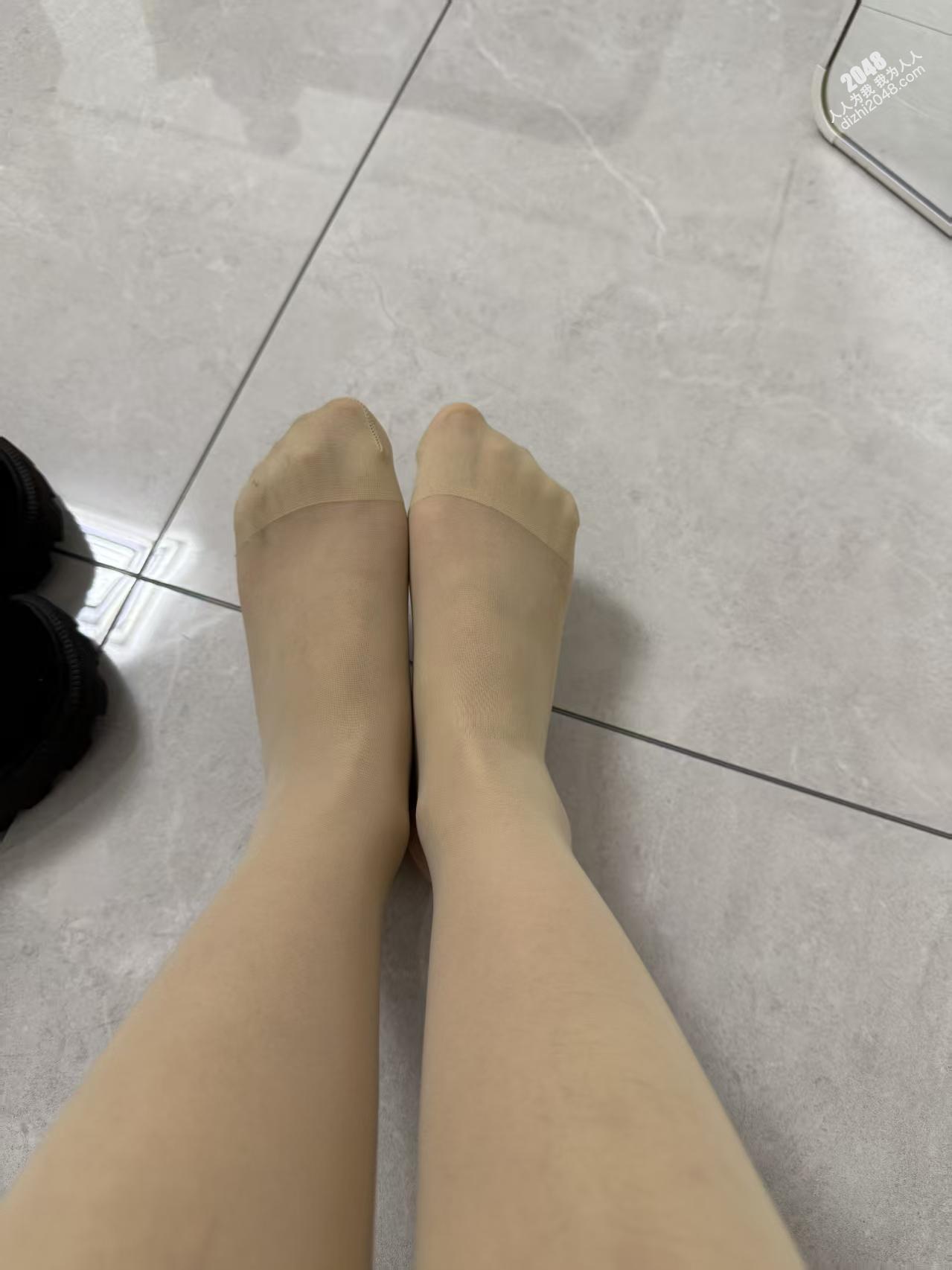 杨铃玉 肉丝玉足包臀裙【66P】