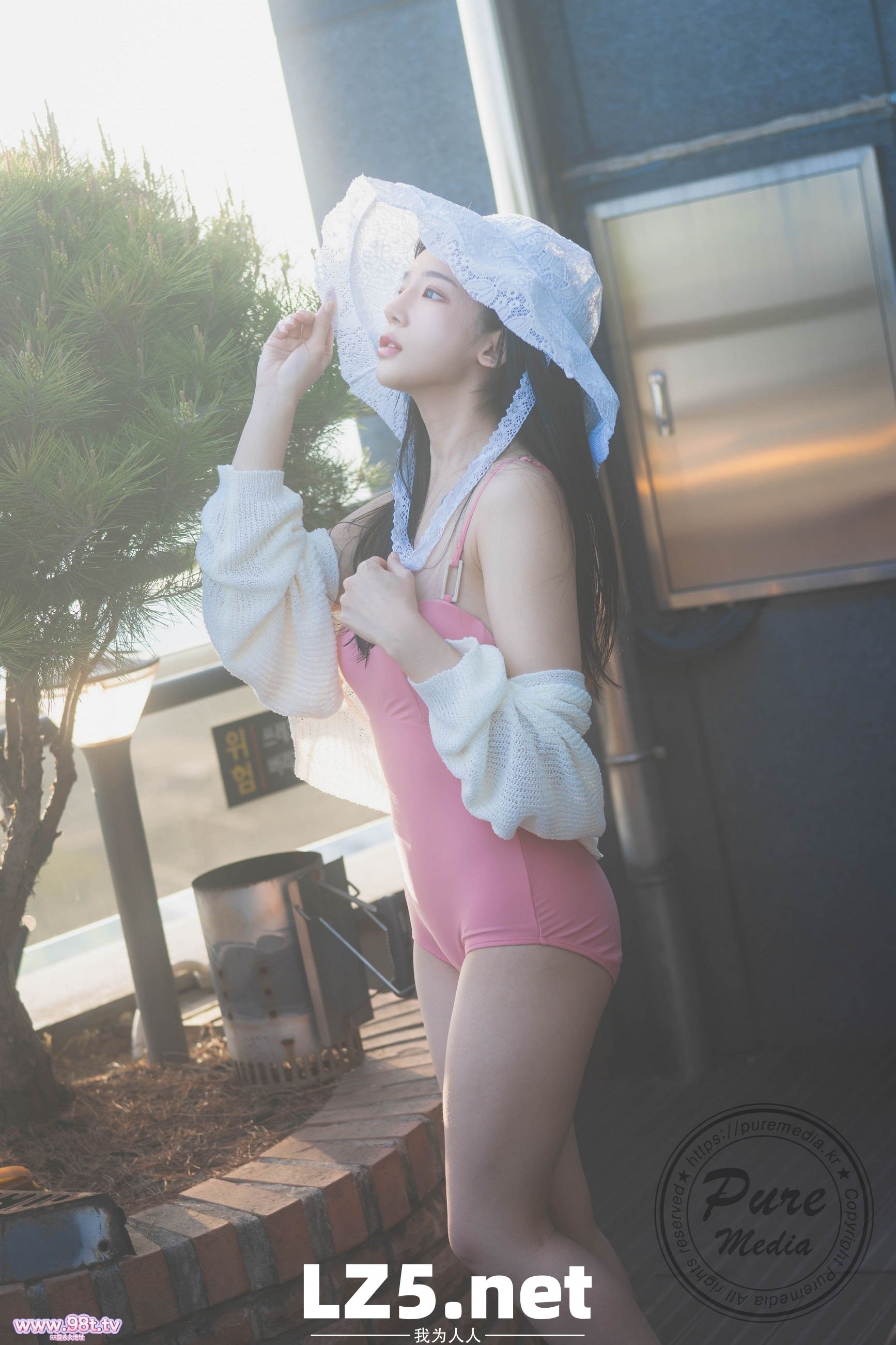 yeha女神姐姐一起游泳旅行起床喝奶茶[157P]