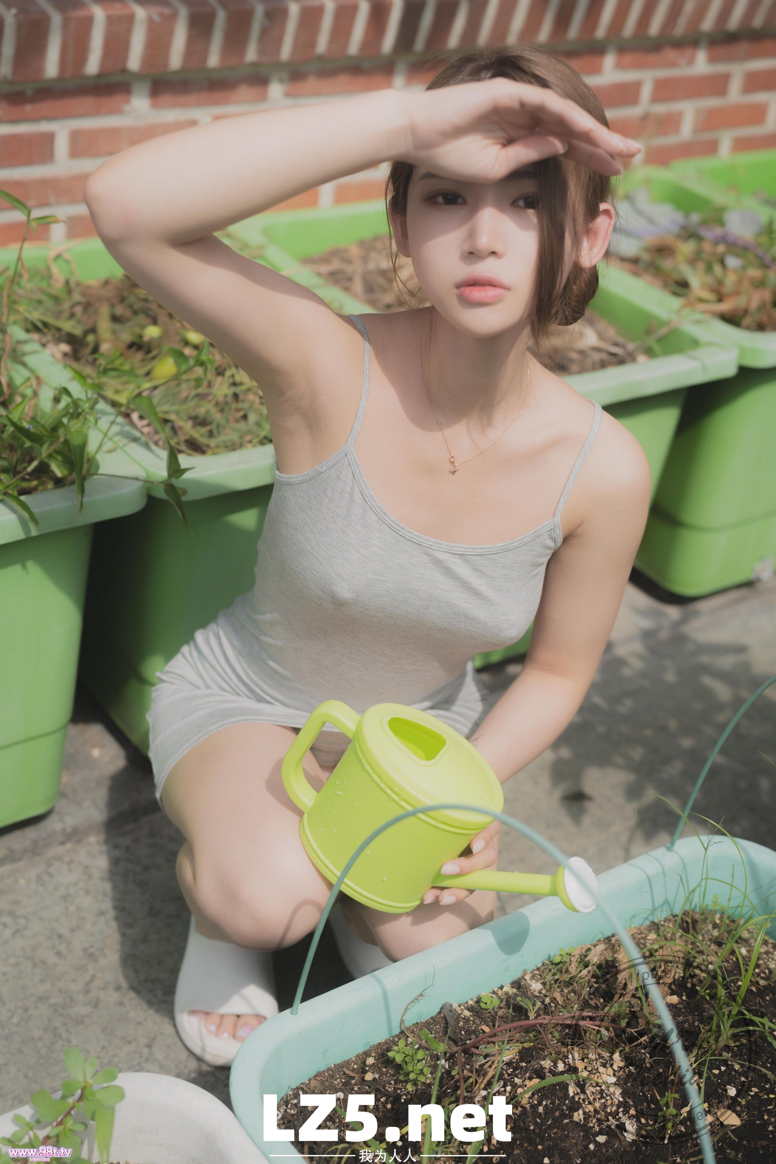 yeha女神早上送我出门后和快递小哥做饭[158P]