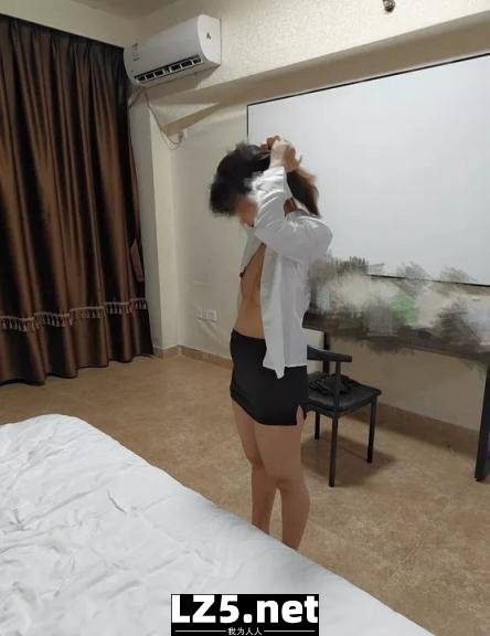 丰臀少妇放纵的一天[24P]