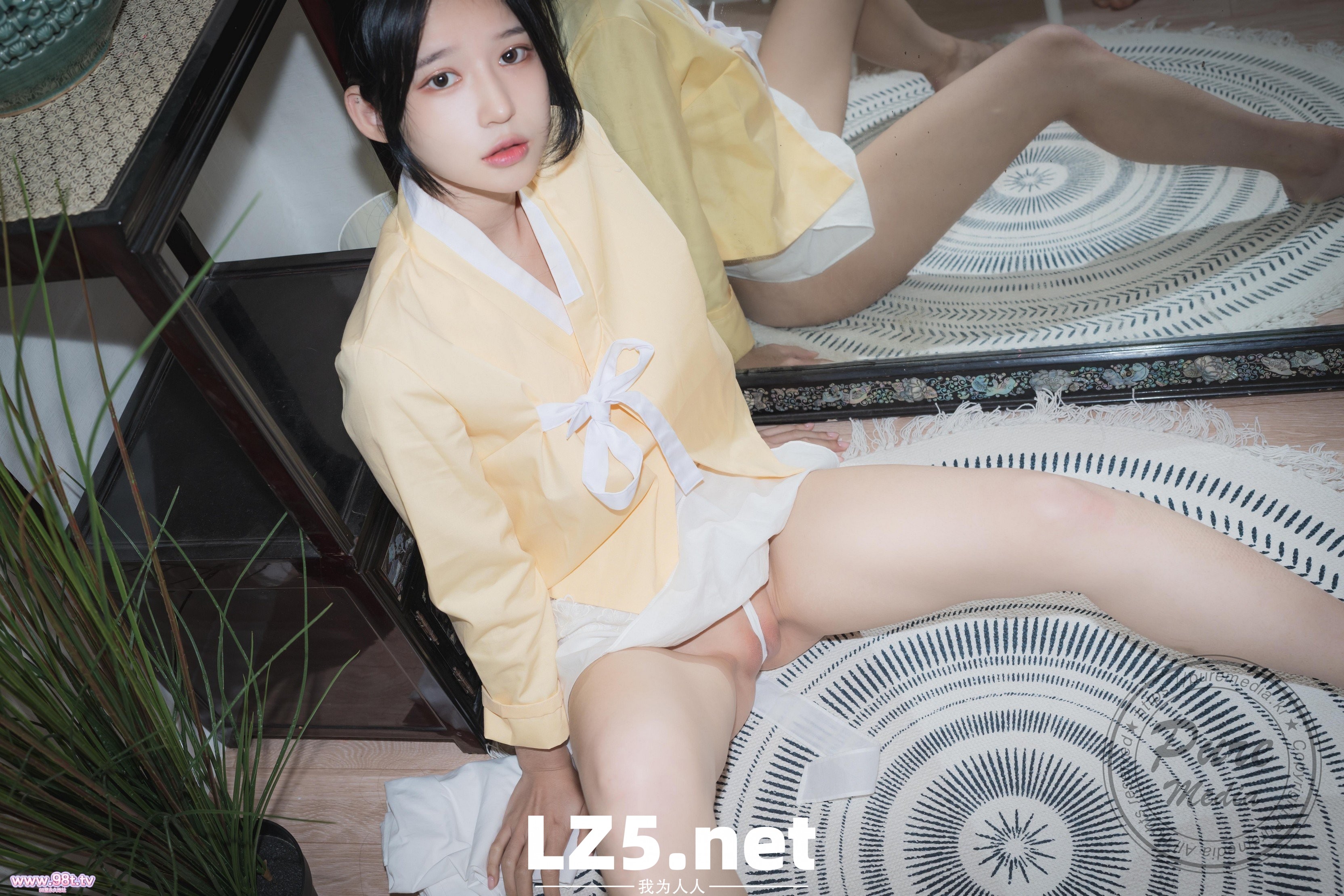女神【Yeha】新作《主人的乖女仆》[102P]