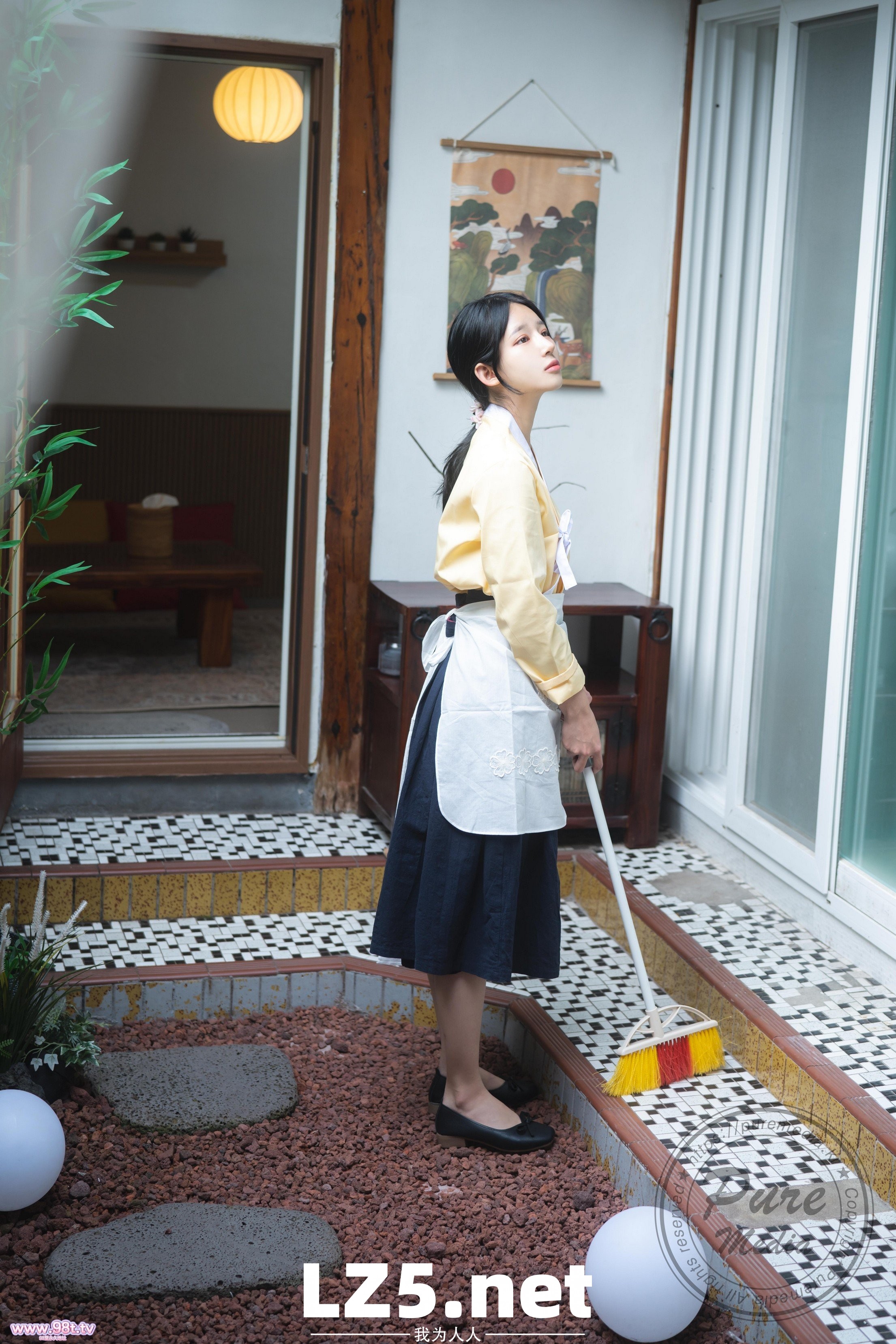 女神【Yeha】新作《主人的乖女仆》[102P]