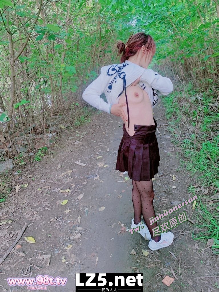 优雅气质性感人妻【尽欢】昨天去约单没吃饱小穴里夹在单男的精华回家找老公[179P]