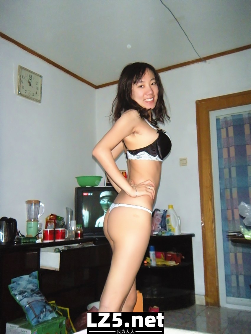 美豔人妻劉珊,云盤海量私拍流出,十年淫片見證嬌娃騷化曆程  (438P)