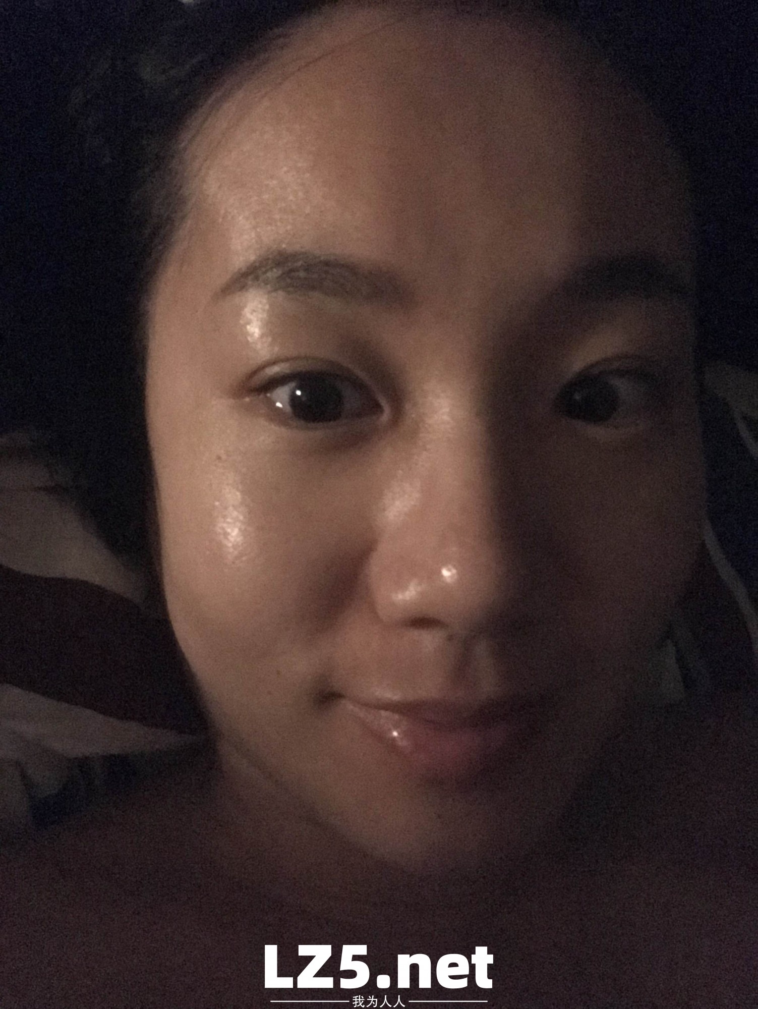 美豔人妻劉珊,云盤海量私拍流出,十年淫片見證嬌娃騷化曆程  (438P)